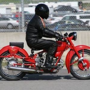 Meet your Posher, Les